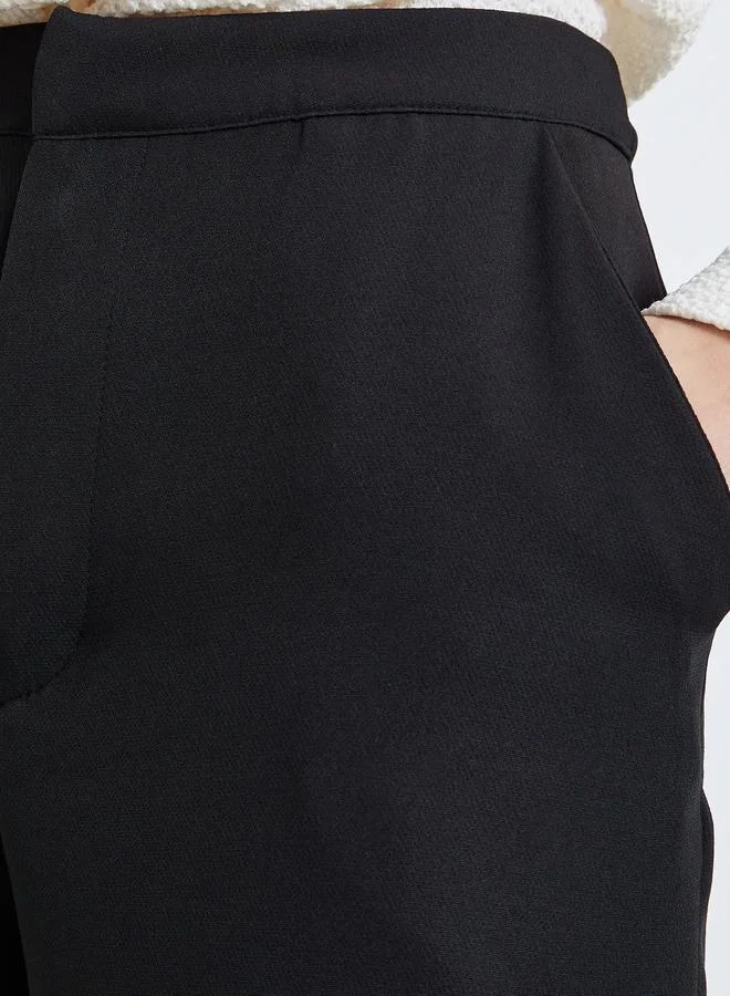 ستايلي بنطال بأرجل واسعة